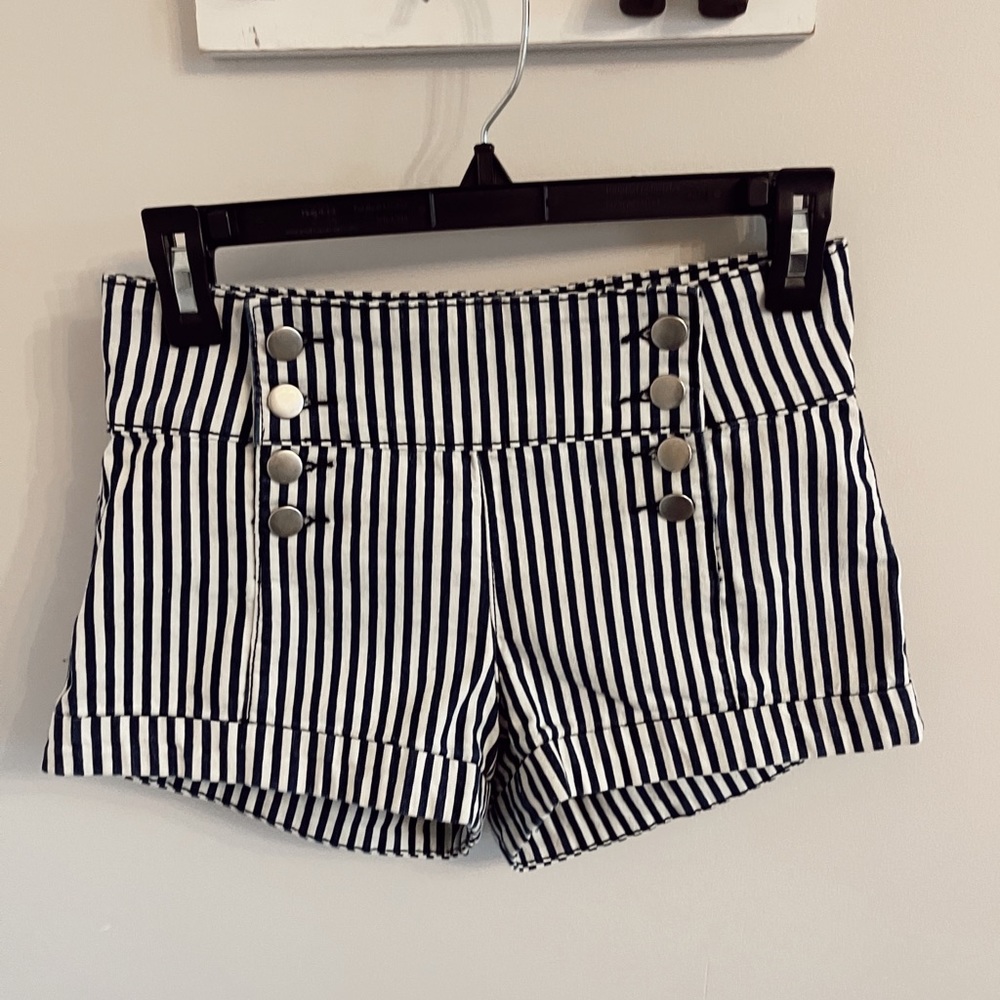 Forever 21 sailor shorts